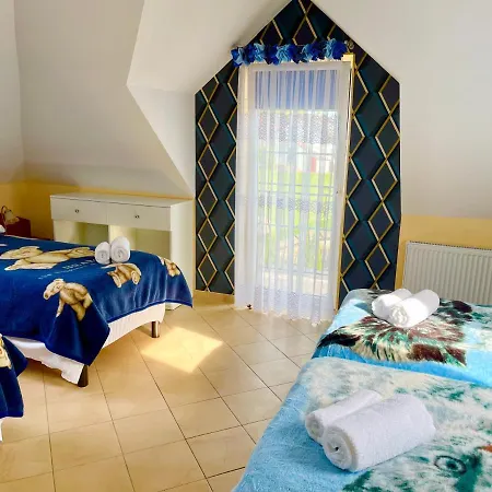 Pod Szumiacym Debem Гонски